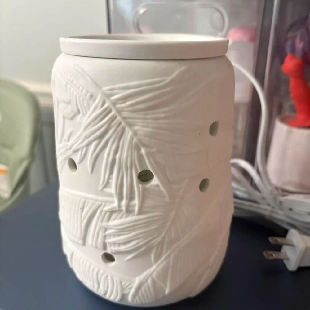 Scentsy Jungle canopy wax warmer New in box